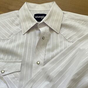 Wrangler white Men's Button Down Shirt